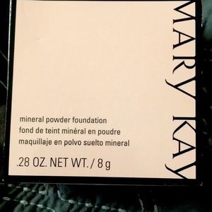 Mary kay mineral powder foundation